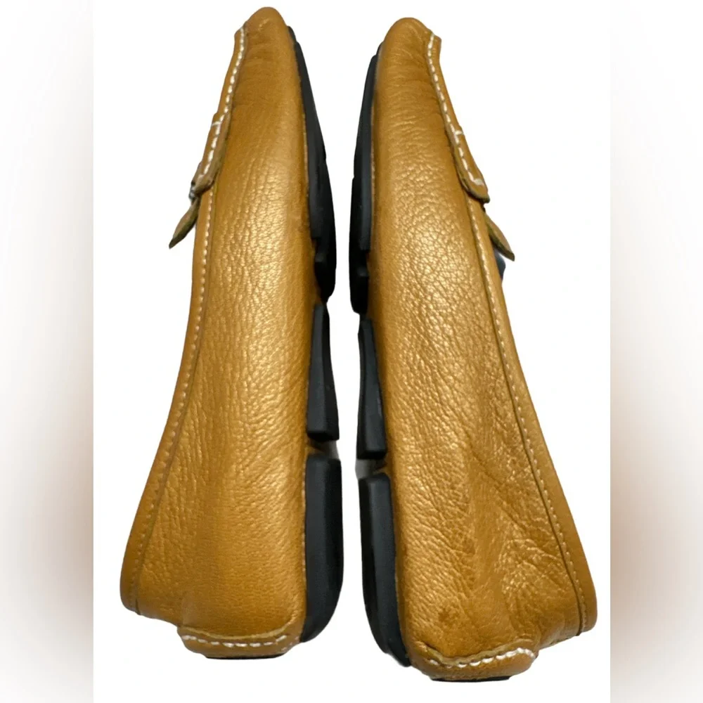 Donald J Pliner Viky Women’s ~Size 8M~ Mustard Color Loafers Flat Slip On Shoes